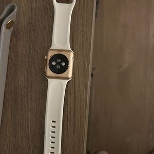 Apple Watch Series 3 rose gold 38mm PLUS extra bands
